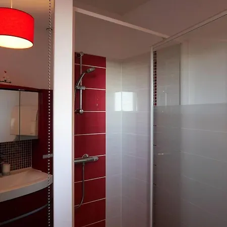 La Maison Verte 71 M² بيت للعطل مير-لي-بان